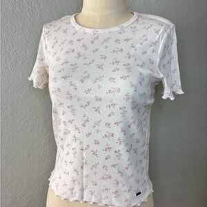 Hollister "Must-Have Collection"
Baby pink Hollister Top